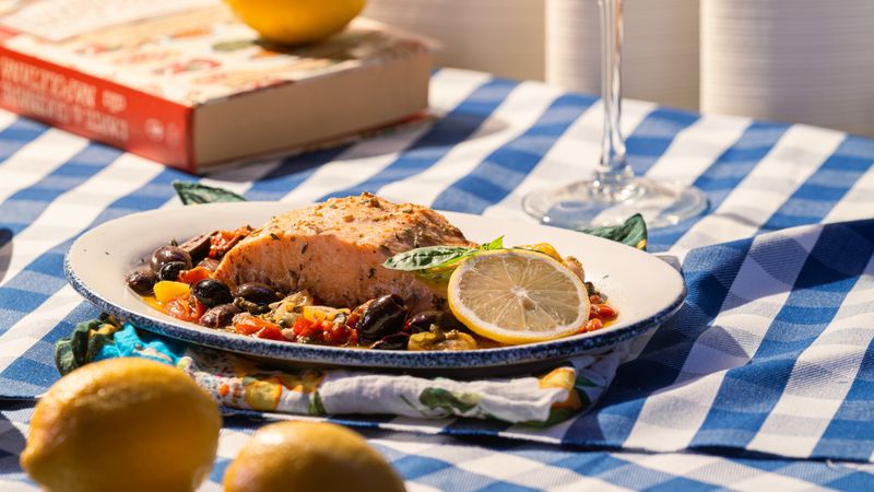 Chicken Pesto Grain Bowl with quinoa and roasted vegetables